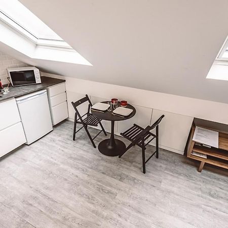 Le Coquet Logement Climatise Face A La Cathedrale - 3G Reims Exterior foto