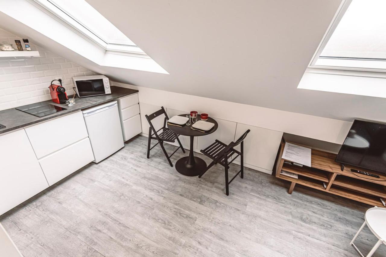 Le Coquet Logement Climatise Face A La Cathedrale - 3G Reims Exterior foto