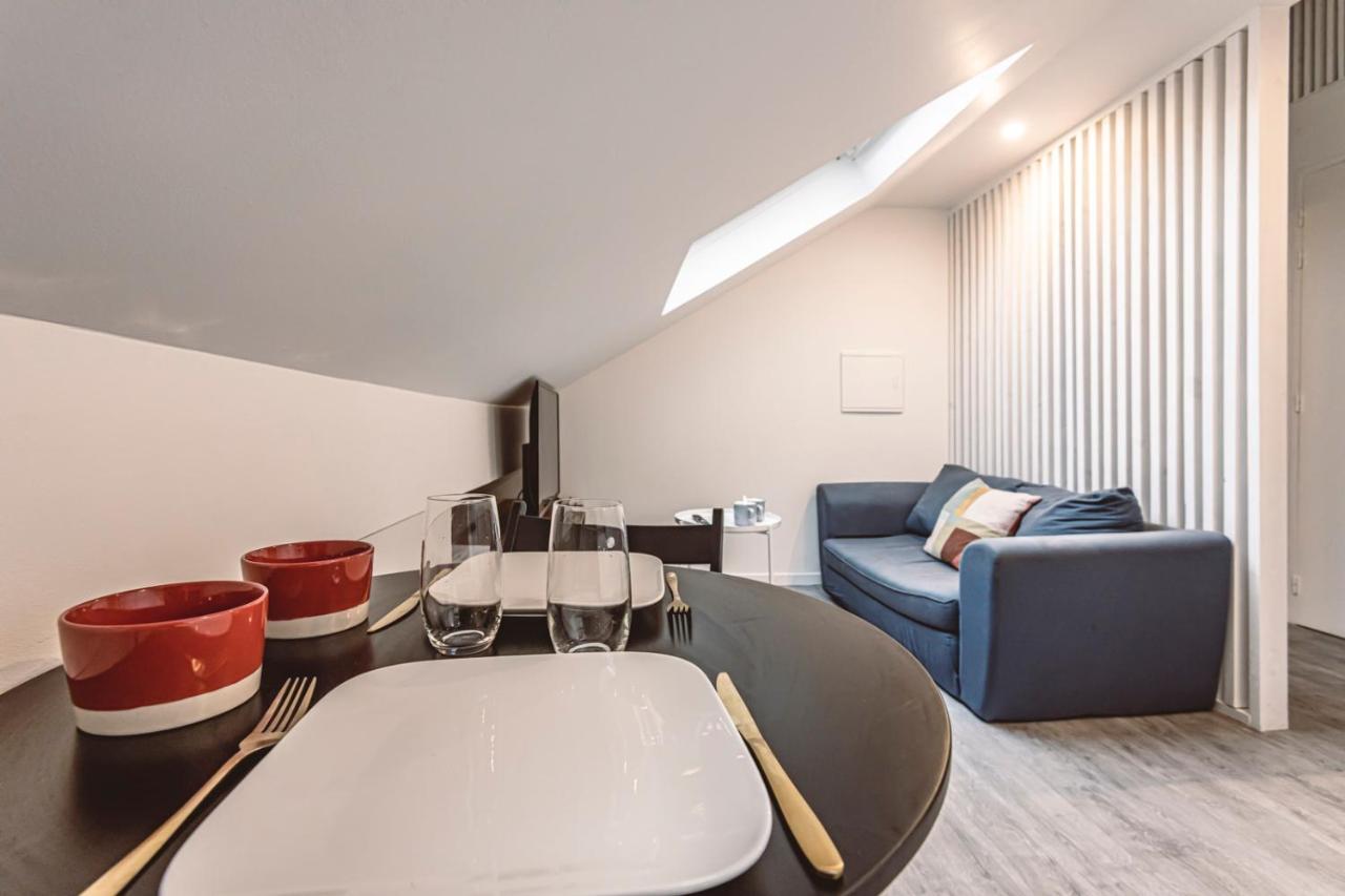 Le Coquet Logement Climatise Face A La Cathedrale - 3G Reims Exterior foto