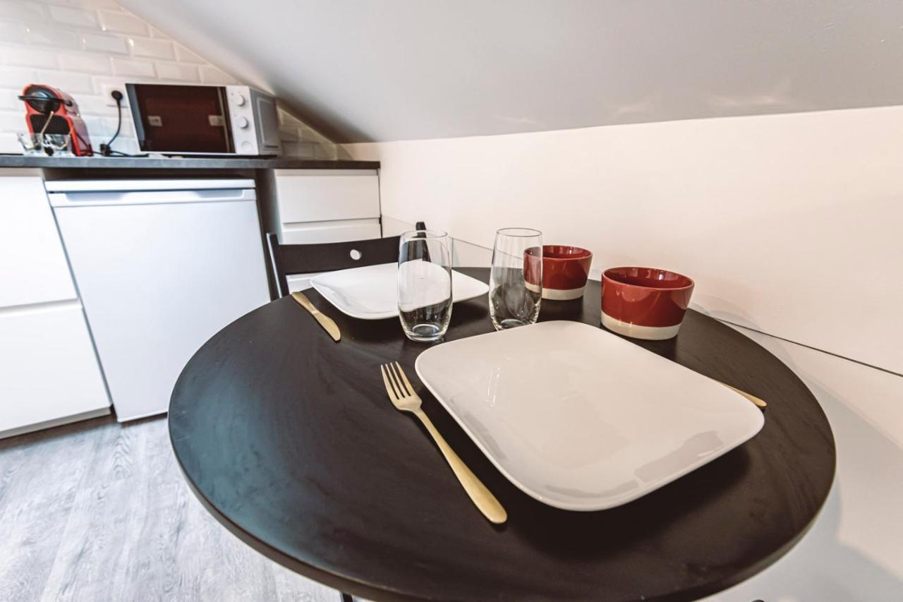 Le Coquet Logement Climatise Face A La Cathedrale - 3G Reims Exterior foto