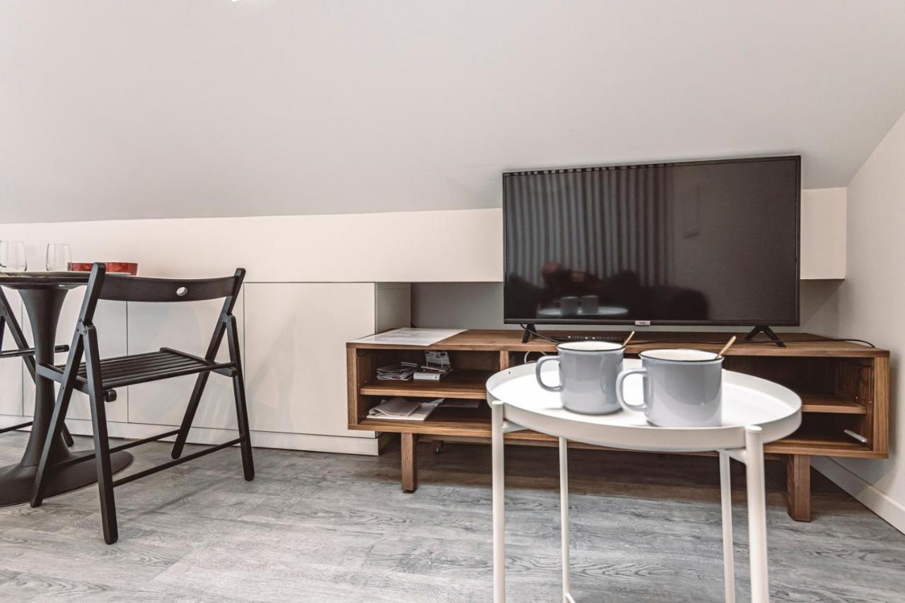 Le Coquet Logement Climatise Face A La Cathedrale - 3G Reims Exterior foto